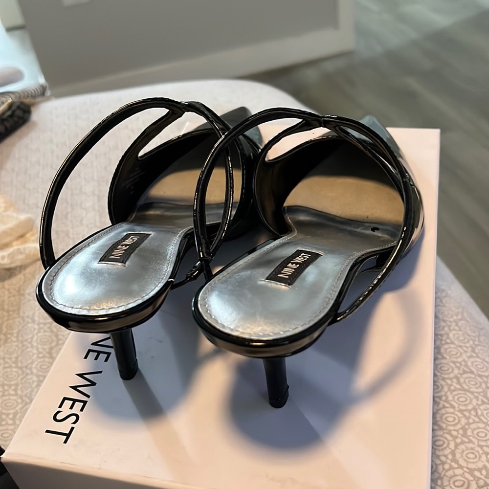 Black heels Nine west